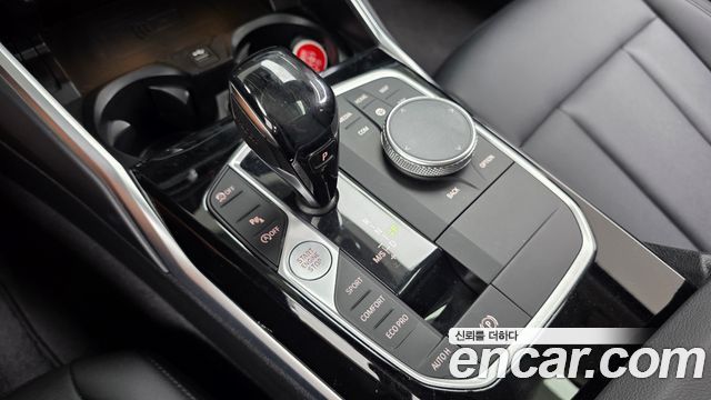 BMW 3-Series 2021 — photo 9