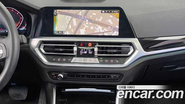 BMW 3-Series 2021 — photo 14