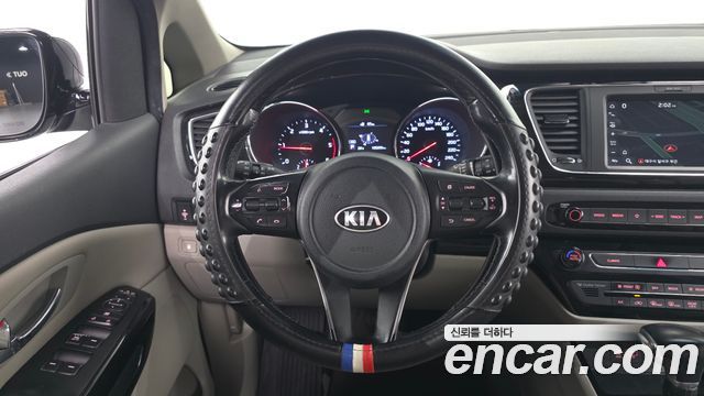 Kia Canival 2019 — photo 13