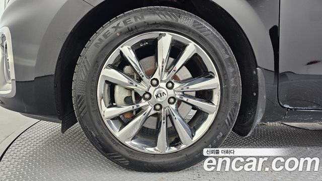 Kia Canival 2019 — photo 5
