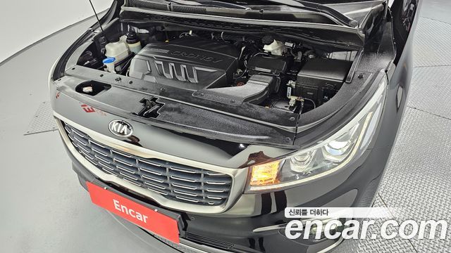 Kia Canival 2019 — photo 6