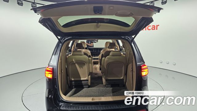 Kia Canival 2019 — photo 22