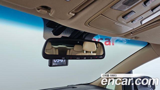 Kia Canival 2019 — photo 24