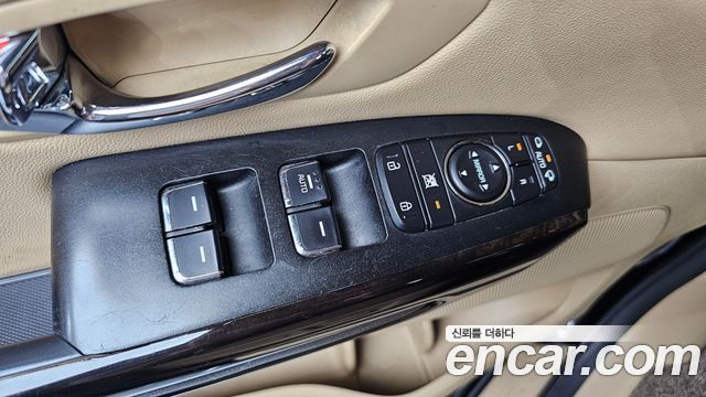 Kia Canival 2019 — photo 30