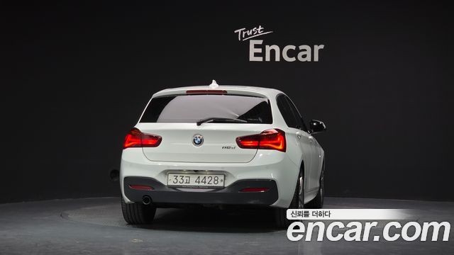 BMW 1-Series 2018 — photo 4