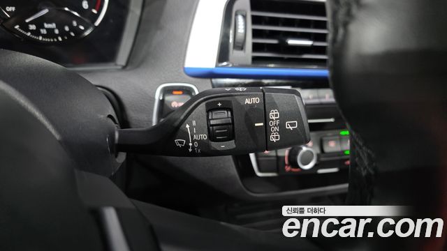 BMW 1-Series 2018 — photo 26