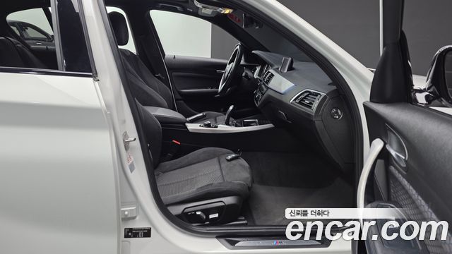 BMW 1-Series 2018 — photo 16