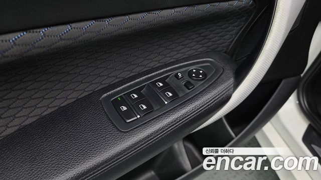 BMW 1-Series 2018 — photo 27