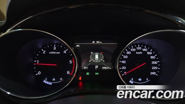 Kia Canival 2019 — photo 11
