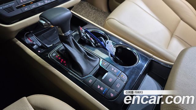 Kia Canival 2019 — photo 12