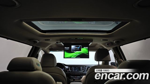 Kia Canival 2019 — photo 23