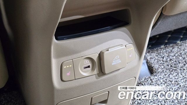 Kia Canival 2019 — photo 25