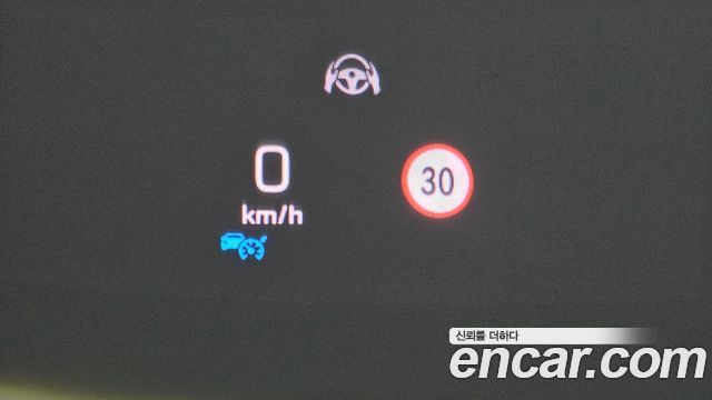 Mercedes-Benz E-Class 2020 — photo 18