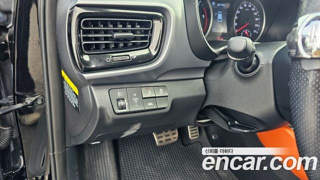 Kia Stonic 2018 — photo 17