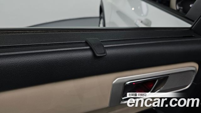 Ford Explorer 2021 — photo 24