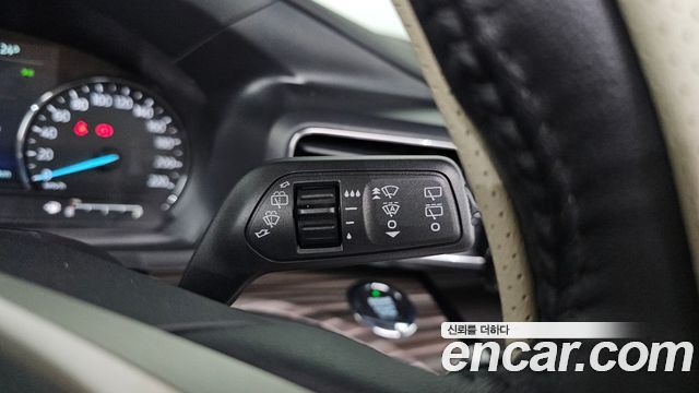 Ford Explorer 2021 — photo 30