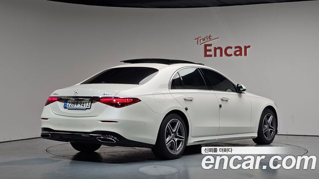 Mercedes-Benz S-Class 2023 — photo 2