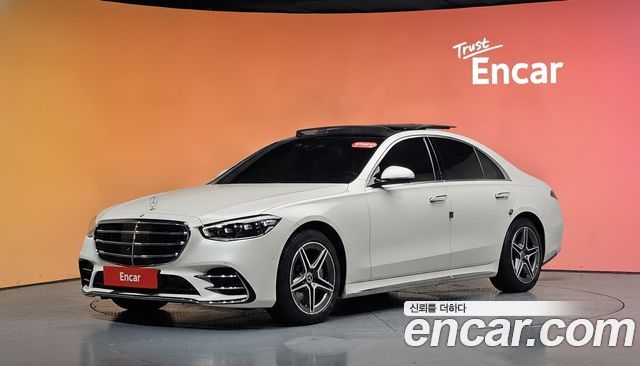 Mercedes-Benz S-Class 2023 — photo 1