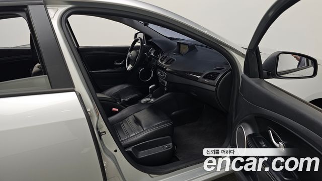Renault Korea SM3 2013 — photo 17
