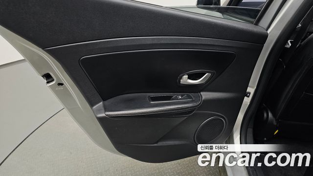Renault Korea SM3 2013 — photo 15