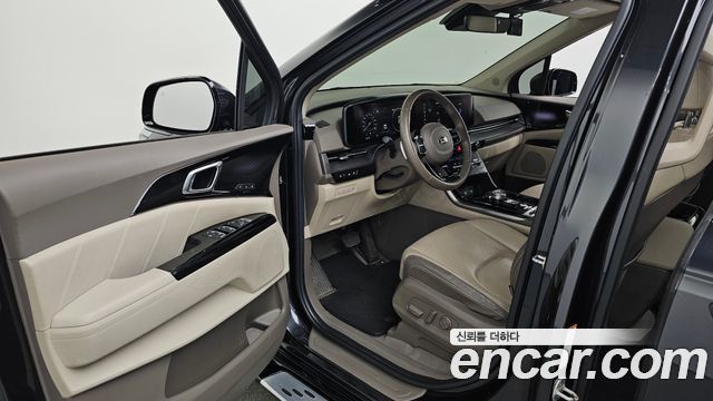 Kia Canival 2021 — photo 13