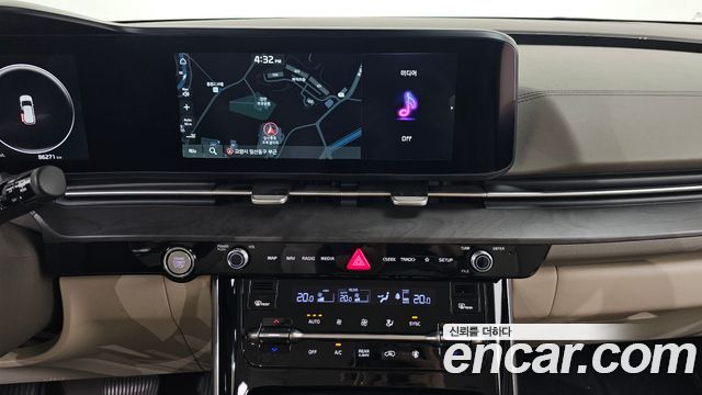 Kia Canival 2021 — photo 20