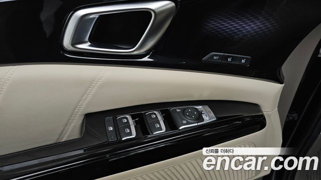 Kia Canival 2021 — photo 23