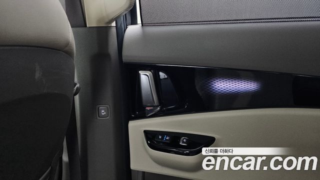 Kia Canival 2021 — photo 25