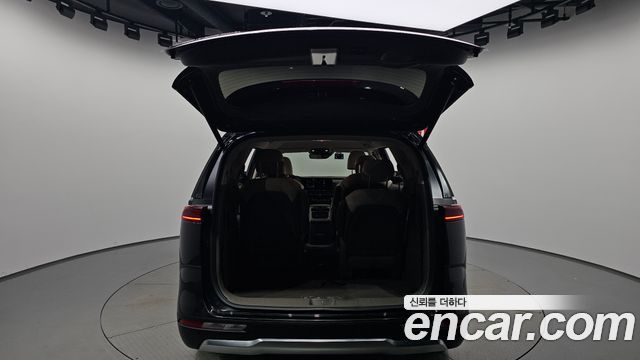 Kia Canival 2021 — photo 26