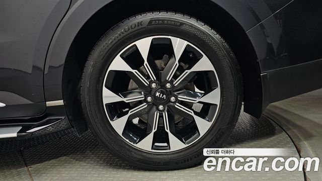 Kia Canival 2021 — photo 7