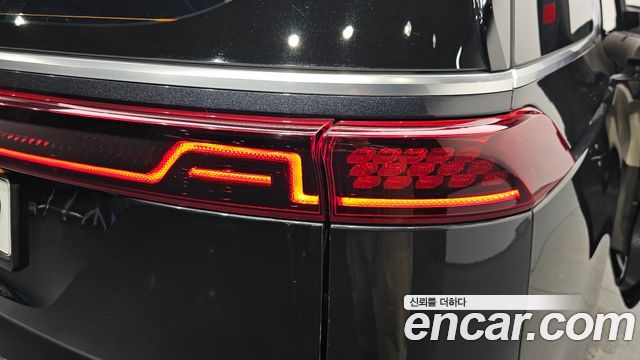 Kia Canival 2021 — photo 9