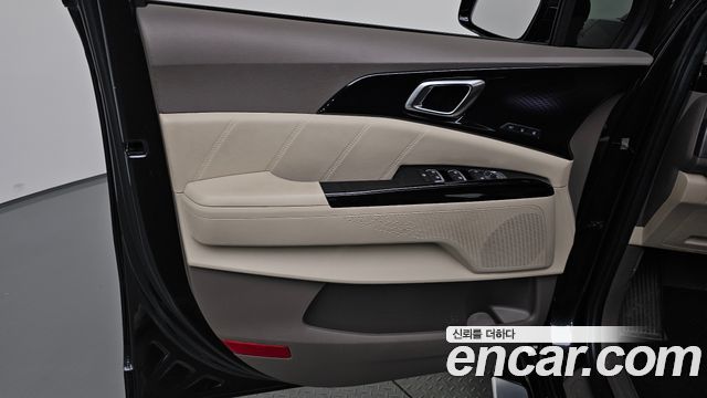 Kia Canival 2021 — photo 14