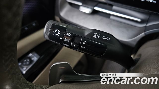 Kia Canival 2021 — photo 29