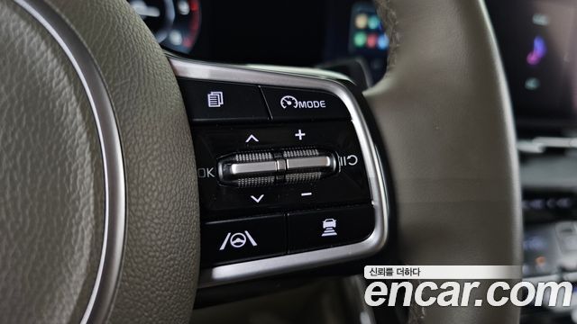 Kia Canival 2021 — photo 30
