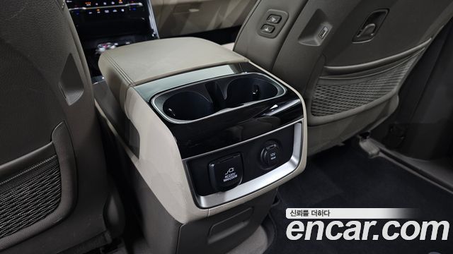 Kia Canival 2021 — photo 33