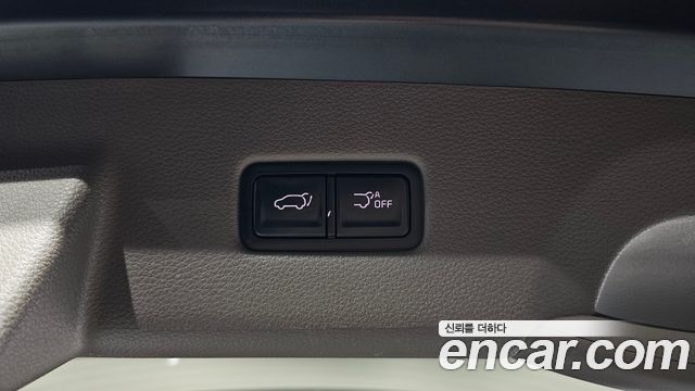 Kia Canival 2021 — photo 35