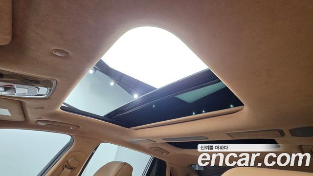 Genesis G90 2022 — photo 16