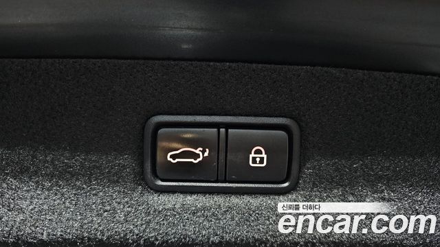 Genesis EQ900 2018 — photo 20
