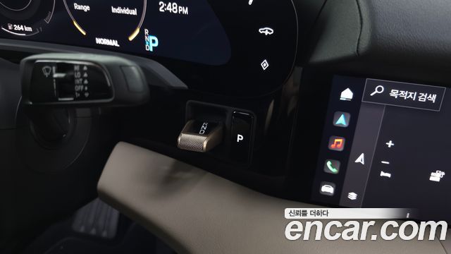 Porsche Taycan 2024 — photo 9
