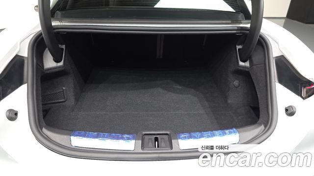 Porsche Taycan 2024 — photo 20
