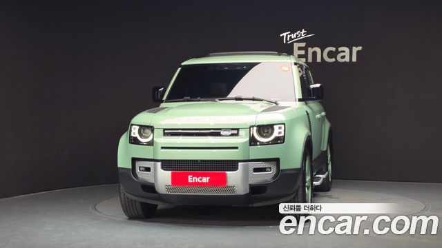 Land Rover Defender 2023 — photo 3