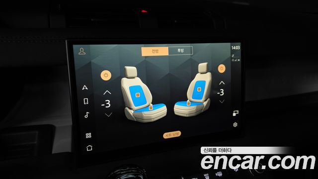Land Rover Defender 2023 — photo 17