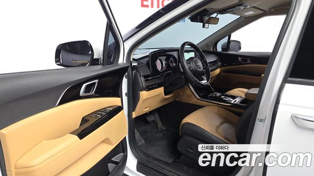 Kia Canival 2023 — photo 13