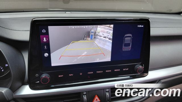 Kia K3 2023 — photo 21