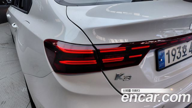 Kia K3 2023 — photo 9