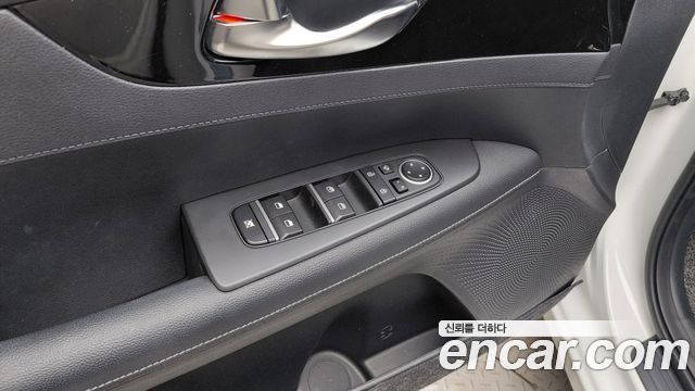 Kia K3 2023 — photo 28