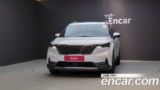 Kia Canival 2023 — photo 3