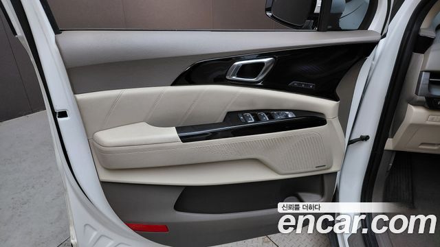 Kia Canival 2023 — photo 14