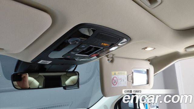 Kia Canival 2023 — photo 28