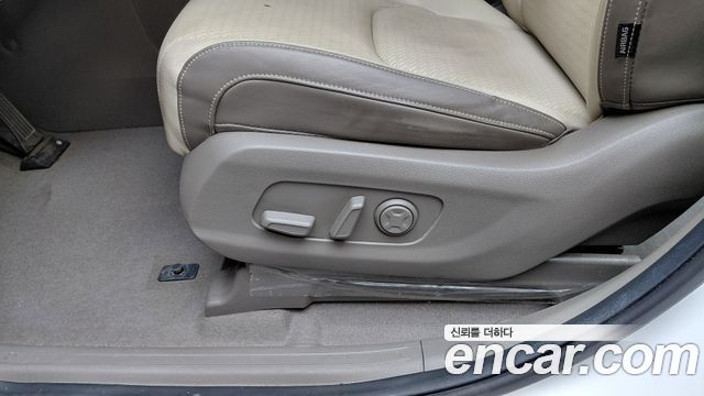 Kia Canival 2023 — photo 33
